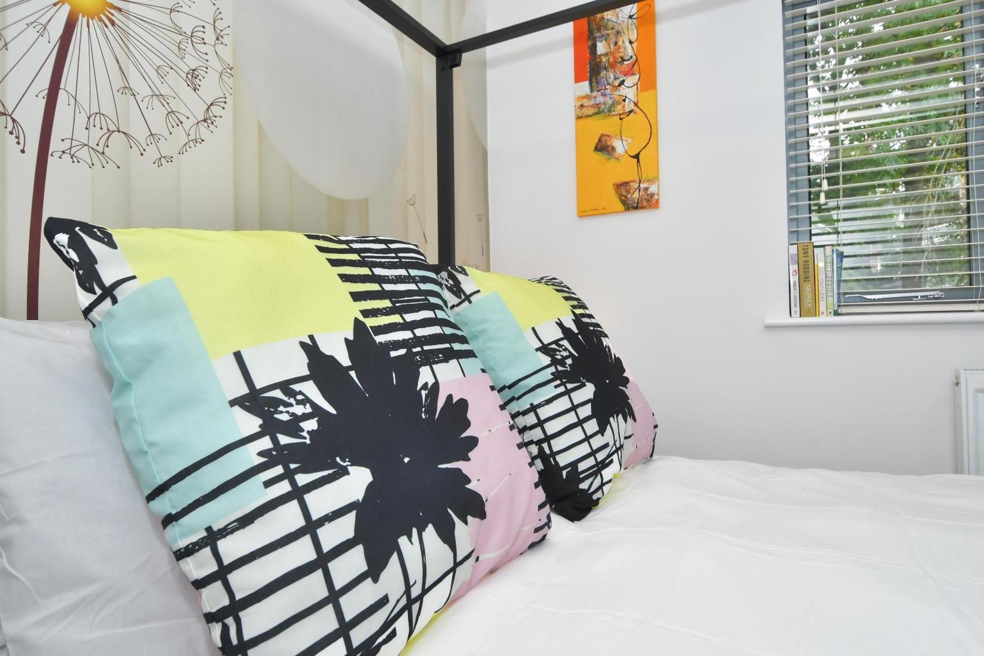 Townhouse @ Aboyne Close 버밍엄 외부 사진